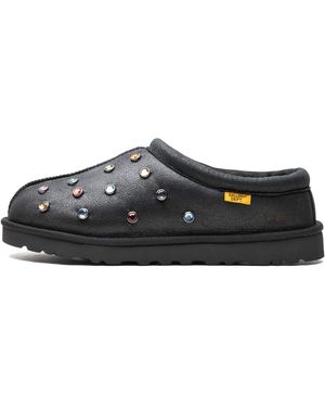UGG Tasman Slipper "Gallery Dept - Black