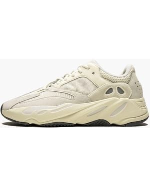 Yeezy Boost 700 "Analog" - Black