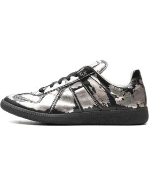 Maison Margiela Replica Low Top Trainer "Distressed" S58Ws0066 S48790 961" - Black
