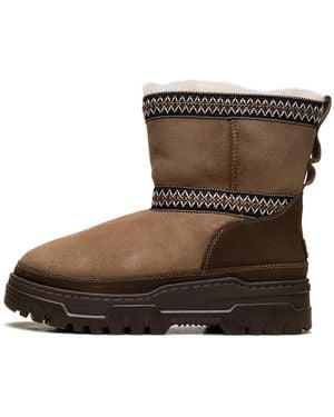 UGG Classic Mini Trailglazer "Chestnut" 1158322 Che" - Black