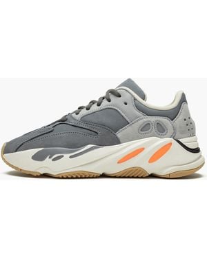 Yeezy Boost 700 "Magnet" - Black