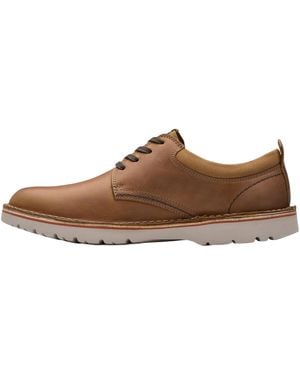 Clarks Eastridge Low "Light" 26179420" - Brown
