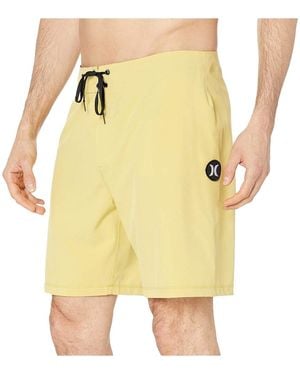 Hurley Phantom One & Only Stretch Boardshorts "Celery" Ar9755-338" - Black