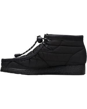 Clarks Wallabee Boot 26168587" - Black