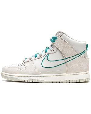 Nike Dunk High Se "First Use - Black