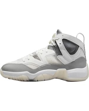 Nike Jumpman Two Trey "Medium" Dr9631 002" - Grey