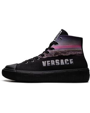 Versace Hills Greca High-Top Trainer Dsu8403 1A08927 5X02P" - Black