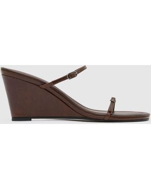 St. Agni Petit Belt Detail Wedge 70 - White