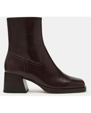 Steve Madden Latches - Black