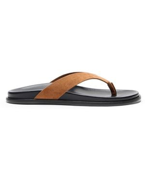 Stuart Weitzman Marykate Thong Sandal - Braun