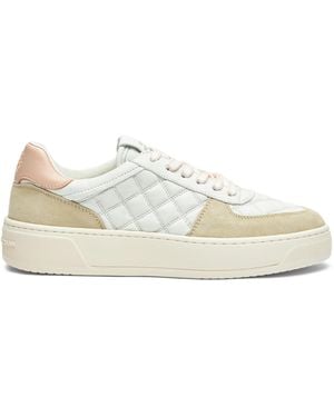 Stuart Weitzman Sw Courtside Sleek Trainer - White