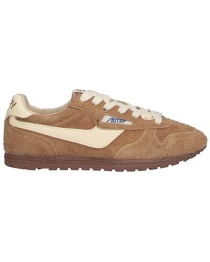 Autry Low-Profile Suede Trainers With Cream Accents - Brown