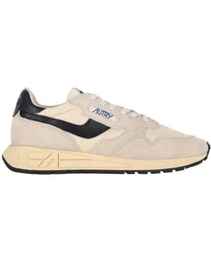 Autry Light Low-Profile Casual Trainers - White