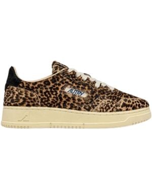 Autry Medialist Low Trainers - Brown