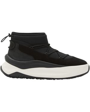 Moon Boot Trainer With Zip Closure - White