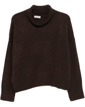 Soft Goat Cashmere Turtle-Neck Sweater - Black