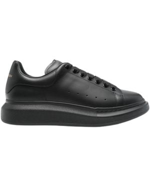 McQueen Oversize Trainer - Black