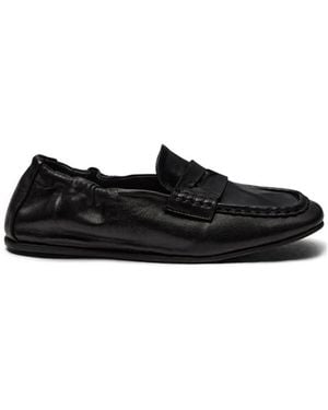 Pavement Helios Leather Loafer - Black