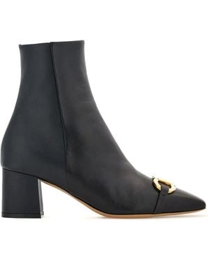 Ferragamo Marilena 60 Leather Ankle Boots - Black