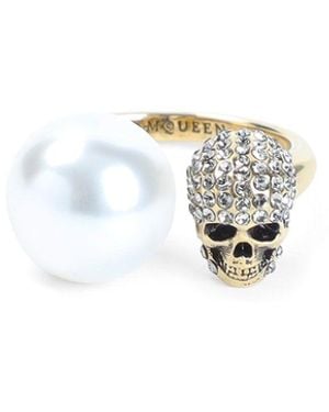 McQueen Pearly Skull Ring - White