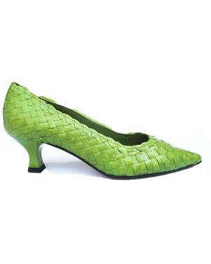 LA ROSE Carol Wooden Court Shoes - Green
