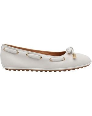 Tod's Flat Ballets - White
