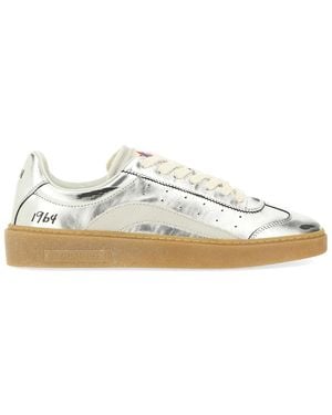 DSquared² Metallic Low-Profile Sneakers With Distinctive Accents - White