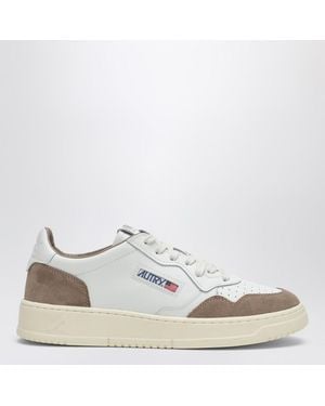 Autry Sneaker Medalist Low En Cuir Et Suède Marron - Blanc