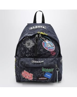 DAGGER x Eastpak Mitternachtsblauer Punk Bag Rucksack Mit Grafiken Und Charms - Schwarz