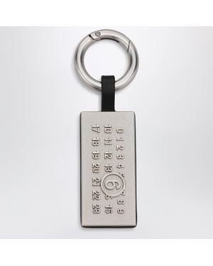 MM6 by Maison Margiela Schwarzer Numeric Charm Aus Messing Und Leder - Grau