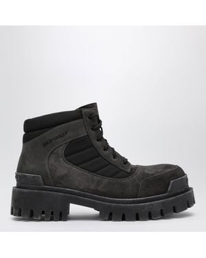 Balenciaga Combat Strike Low Lace-Up Suede Boots - Black