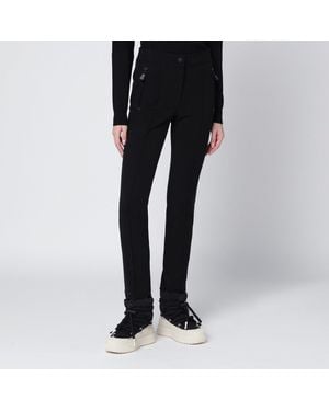 Moncler Slim Trousers In Gore-tex - Black