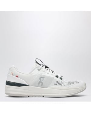 On Shoes The Roger Pro Tennis Shoes - White