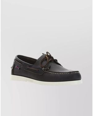 Sebago Docksides With Contrast Sole And Stitch Detailing - Black