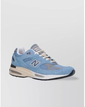 New Balance Low Top Sneakers With Mesh Panels And Suede Overlays - Blue