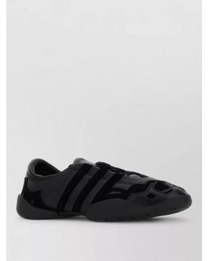 Y-3 Regu 2002 Lace Up Leather Sneakers - Black