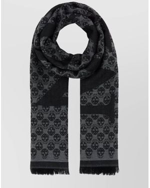 マフラー・ストール alexander mcqueen Printed wool scarf (8067963222Q 1078) ALEXANDER MCQUEEN Printed Wool Scarf (alexander mcqueen