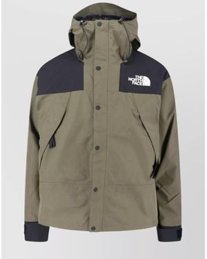 The North Face Gore-Tex Mountain Jacket With Adjustable Hood And Contrast Embroidery - Green