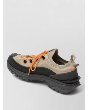 Moncler Sneakers Contrast Laces Lightweight Construction Vibram Sole - Gray