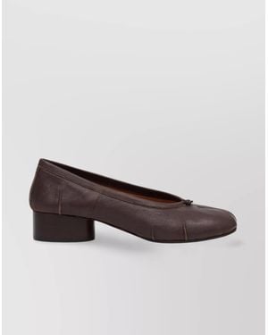 Maison Margiela Split Toe Leather Ballerina With Cotton Knot - Brown