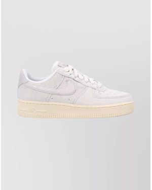 Nike Low-Top Air Force Trainers - Pink