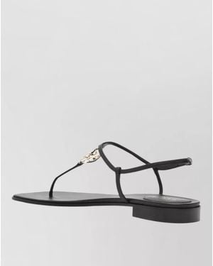 Gucci Flat Sandals Metal Detail Open Toe - Metallic