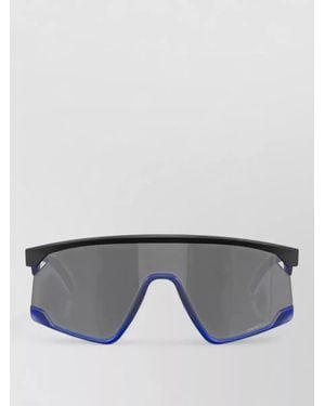 Oakley Round Wraparound Sunglasses Sculpted Arms Design - Grey