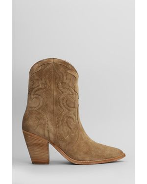 Julie Dee Texan Ankle Boots - Brown