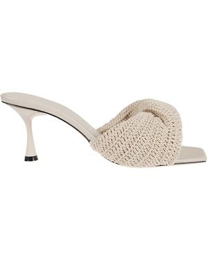 STUDIO AMELIA Mules - White