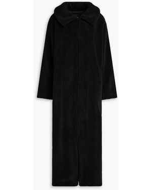 Perfect Moment Diana Teddy Fleece Coat - Black