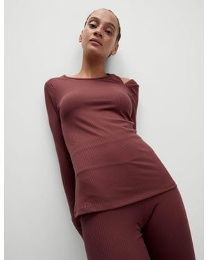 GOODMOVE Women's Rib Cold Shoulder Fitted Yoga Top - Red