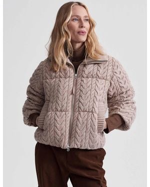 Varley Women's reggie Cable Knit Puffer - Brown