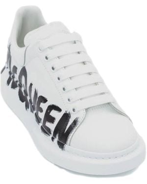 McQueen Graffiti Druck übergroße Turnschuhe - Weiß