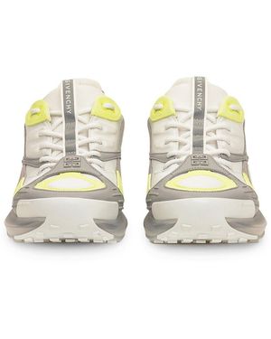 Givenchy Low Top Sneakers - Grau